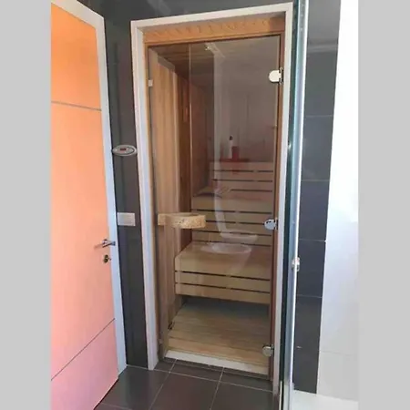 Stunning Apartment, Stunning Views, All Comfort Sarande