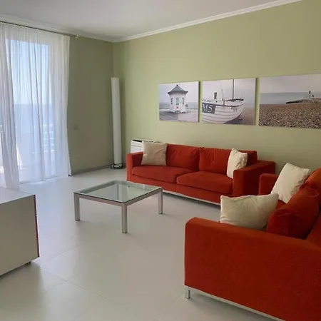 Apartman Stunning Apartment, Stunning Views, All Comfort Saranda